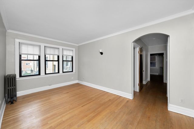 6815 21st Street 901, Berwyn, IL 60402