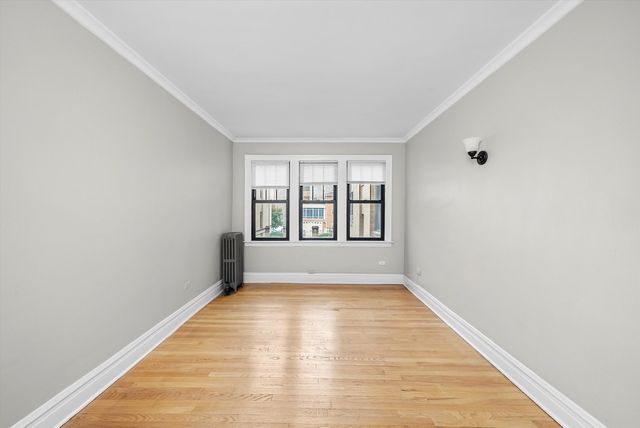 6815 21st Street 901, Berwyn, IL 60402