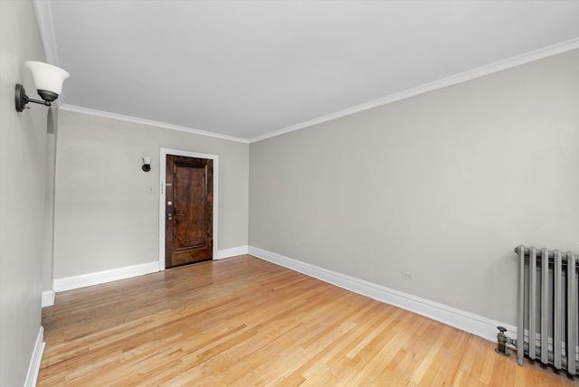 6815 21st Street 901, Berwyn, IL 60402