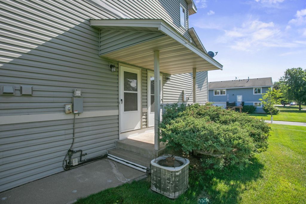 1501 127th Lane NE, Blaine, MN 55449 — photo 3