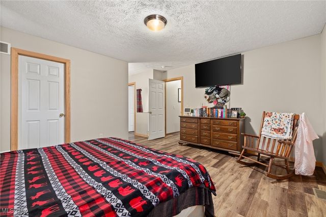 1345 County Road 16, New London, OH 44851