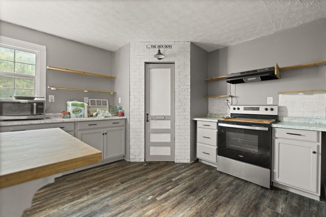 15942 US 460, Ezel, KY 41425