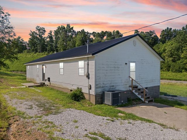 15942 US 460, Ezel, KY 41425