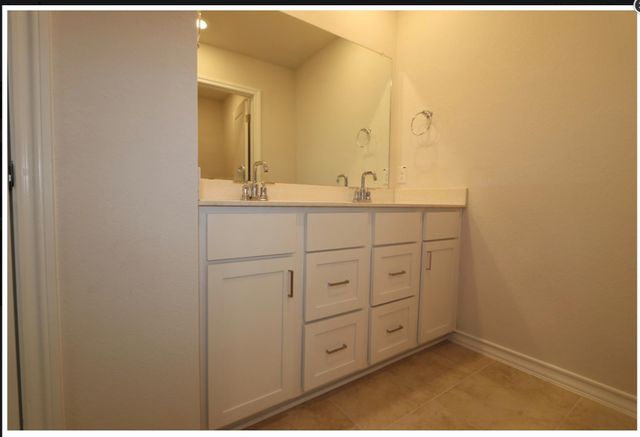 324 Terminus TRL, Liberty Hill, TX 78642