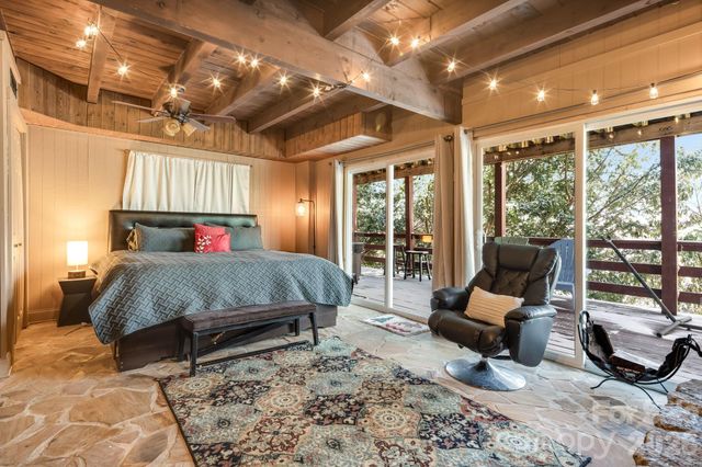 422 Glenaire Drive, Mars Hill, NC 28754