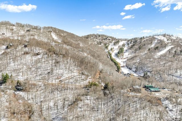 422 Glenaire Drive, Mars Hill, NC 28754