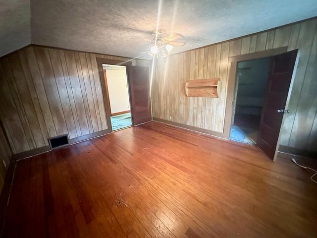 105 N GLENWOOD AVE, Columbia, MO 65203