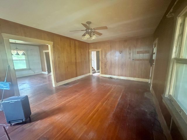 105 N GLENWOOD AVE, Columbia, MO 65203