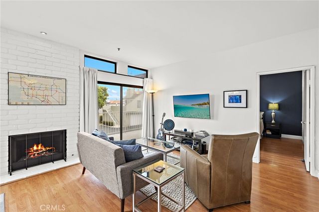 17641 Sergio Circle 203, Huntington Beach, CA 92647