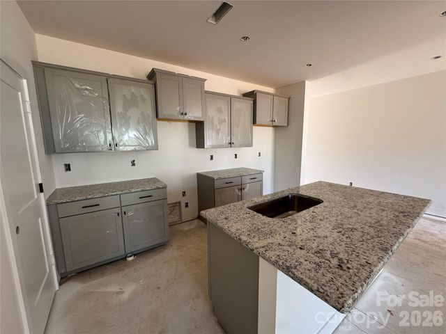 718 Longleaf Avenue 30, Gastonia, NC 28056