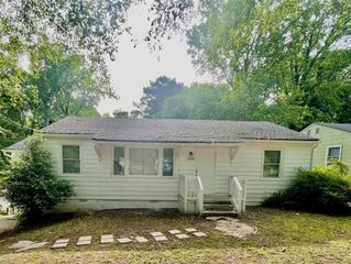 1440 Kenilworth SW Drive, Atlanta, GA 30310