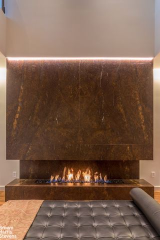 251 E 61ST Street, New York City, NY 10065