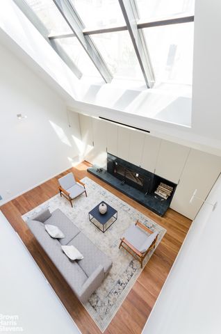 251 E 61ST Street, New York City, NY 10065