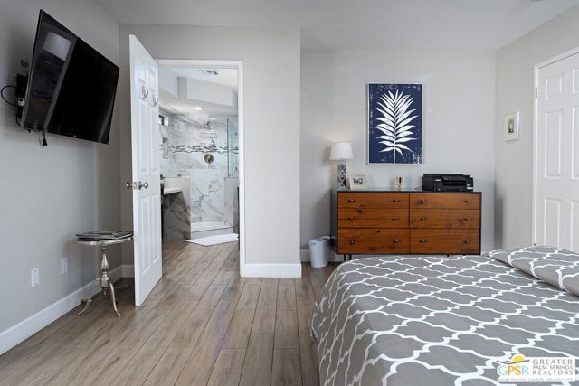 2342 N San Gorgonio Road, Palm Springs, CA 92262