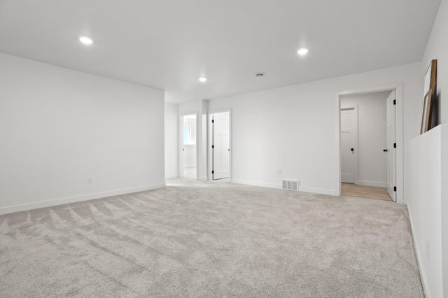 2533 38th Avenue S, Moorhead, MN 56560