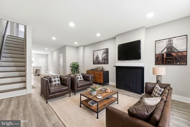 2115 REED ST, Philadelphia, PA 19146
