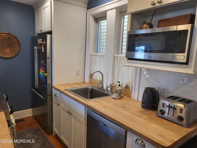 80 Heck Avenue, Ocean Grove, NJ 07756