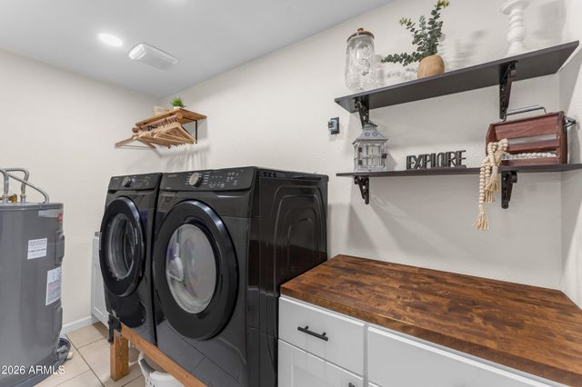 3046 E GLADE Avenue, Mesa, AZ 85204