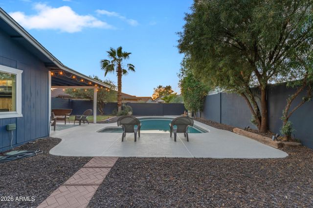 3046 E GLADE Avenue, Mesa, AZ 85204