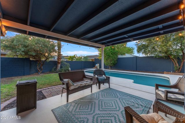 3046 E GLADE Avenue, Mesa, AZ 85204