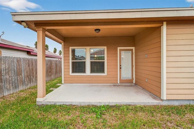 6905 Anastasia, Corpus Christi, TX 78413