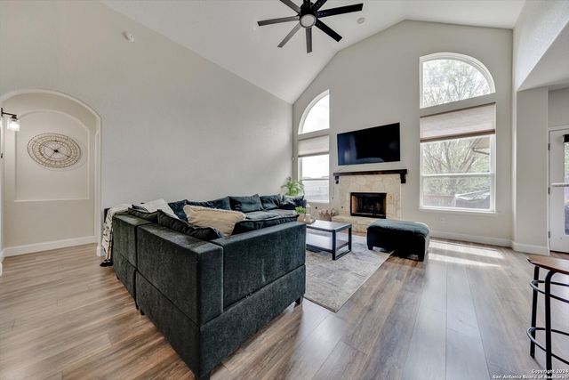 23902 Alpine Ldg, San Antonio, TX 78258