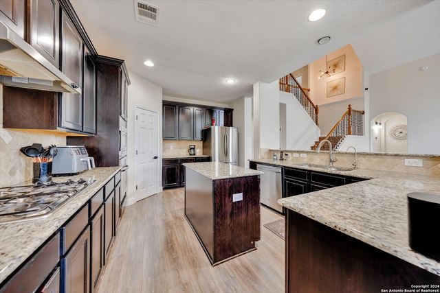 23902 Alpine Ldg, San Antonio, TX 78258