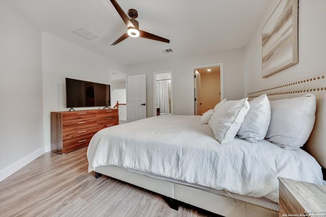 23902 Alpine Ldg, San Antonio, TX 78258