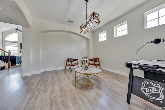 23902 Alpine Ldg, San Antonio, TX 78258