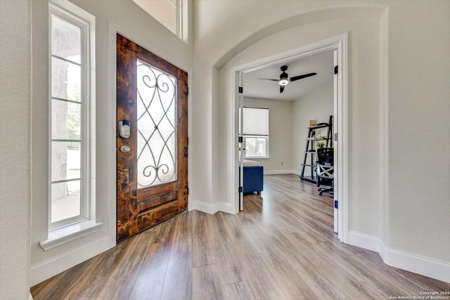 23902 Alpine Ldg, San Antonio, TX 78258