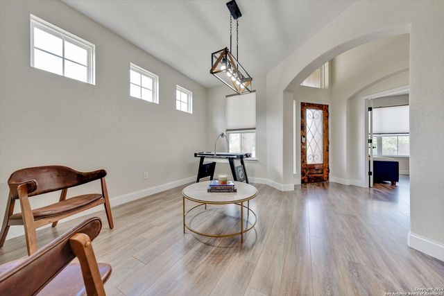 23902 Alpine Ldg, San Antonio, TX 78258