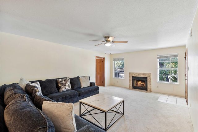 9700 Leawood Boulevard 404, Houston, TX 77099