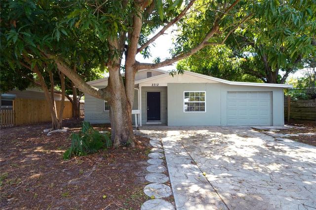 2312 32ND AVENUE N, St Petersburg, FL 33713