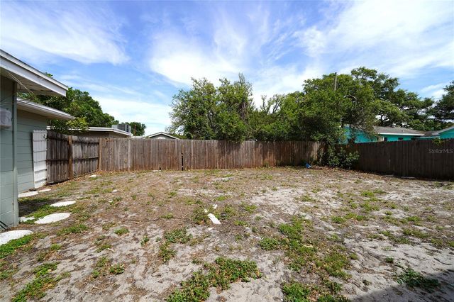 2312 32ND AVENUE N, St Petersburg, FL 33713
