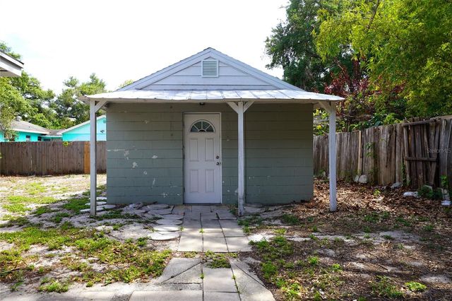 2312 32ND AVENUE N, St Petersburg, FL 33713