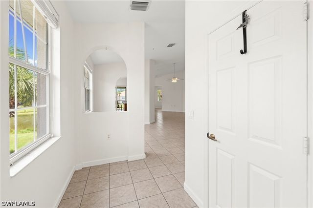 3059 Horizon LN 1602, Naples, FL 34109