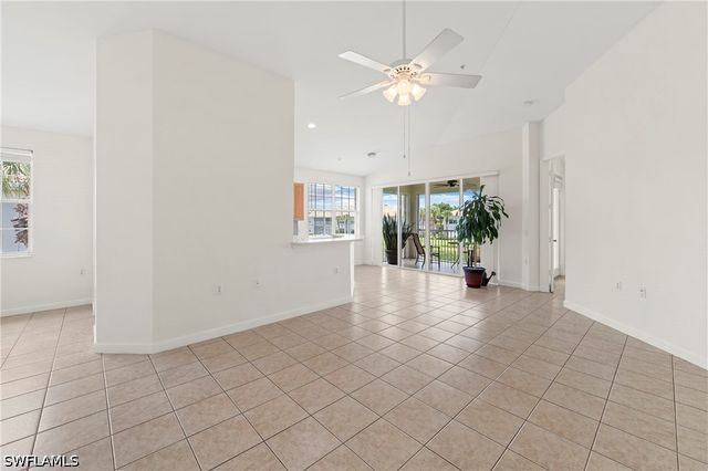 3059 Horizon LN 1602, Naples, FL 34109
