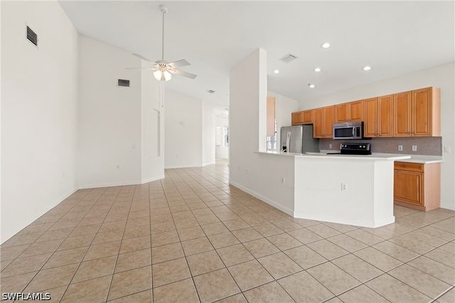3059 Horizon LN 1602, Naples, FL 34109