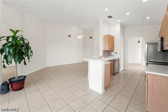 3059 Horizon LN 1602, Naples, FL 34109