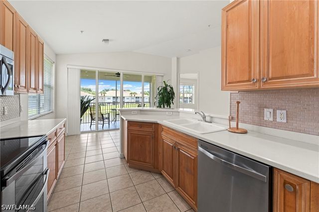 3059 Horizon LN 1602, Naples, FL 34109