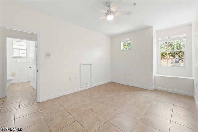 3059 Horizon LN 1602, Naples, FL 34109