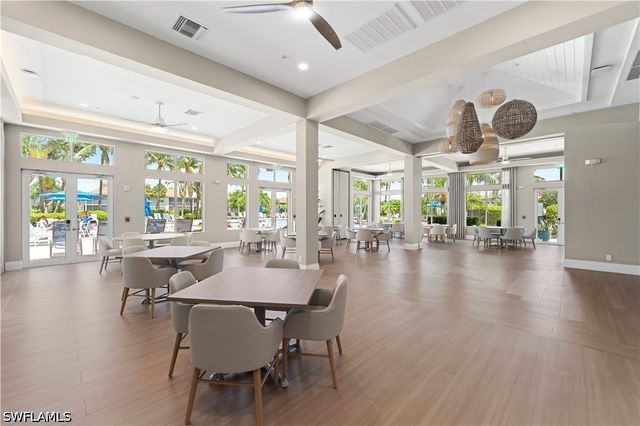 3059 Horizon LN 1602, Naples, FL 34109