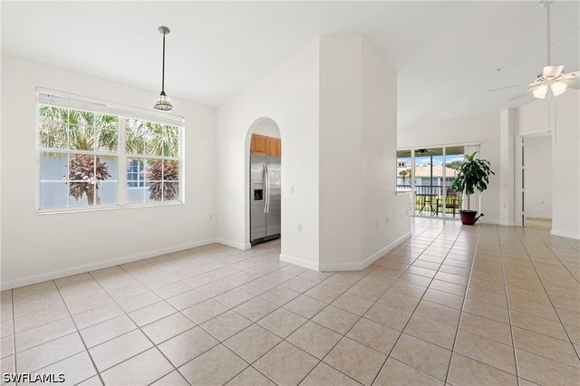 3059 Horizon LN 1602, Naples, FL 34109