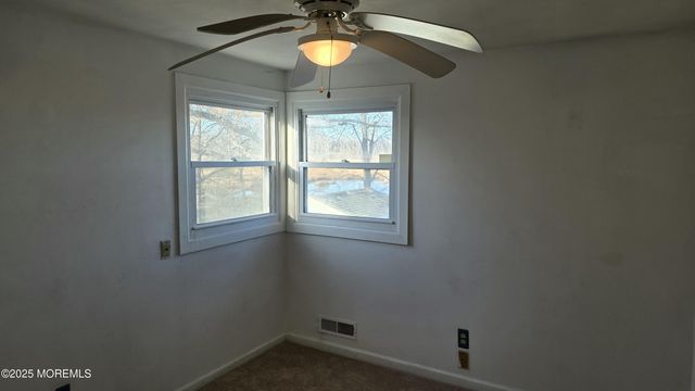 131 Veeder Lane, Bayville, NJ 08721