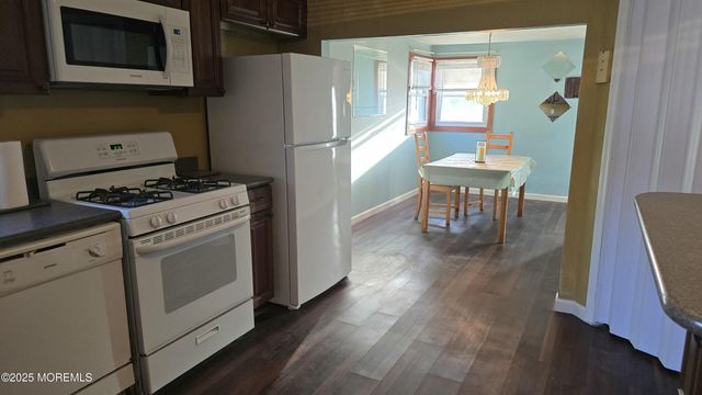 131 Veeder Lane, Bayville, NJ 08721