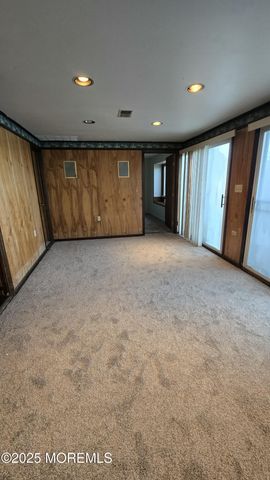 131 Veeder Lane, Bayville, NJ 08721