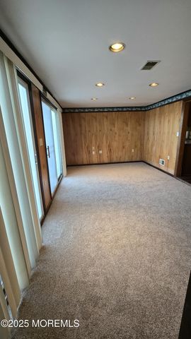 131 Veeder Lane, Bayville, NJ 08721