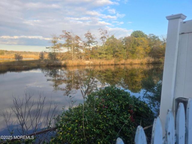 131 Veeder Lane, Bayville, NJ 08721