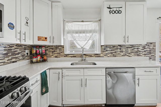 88 Curtis Place, Toms River, NJ 08753