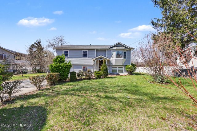 88 Curtis Place, Toms River, NJ 08753